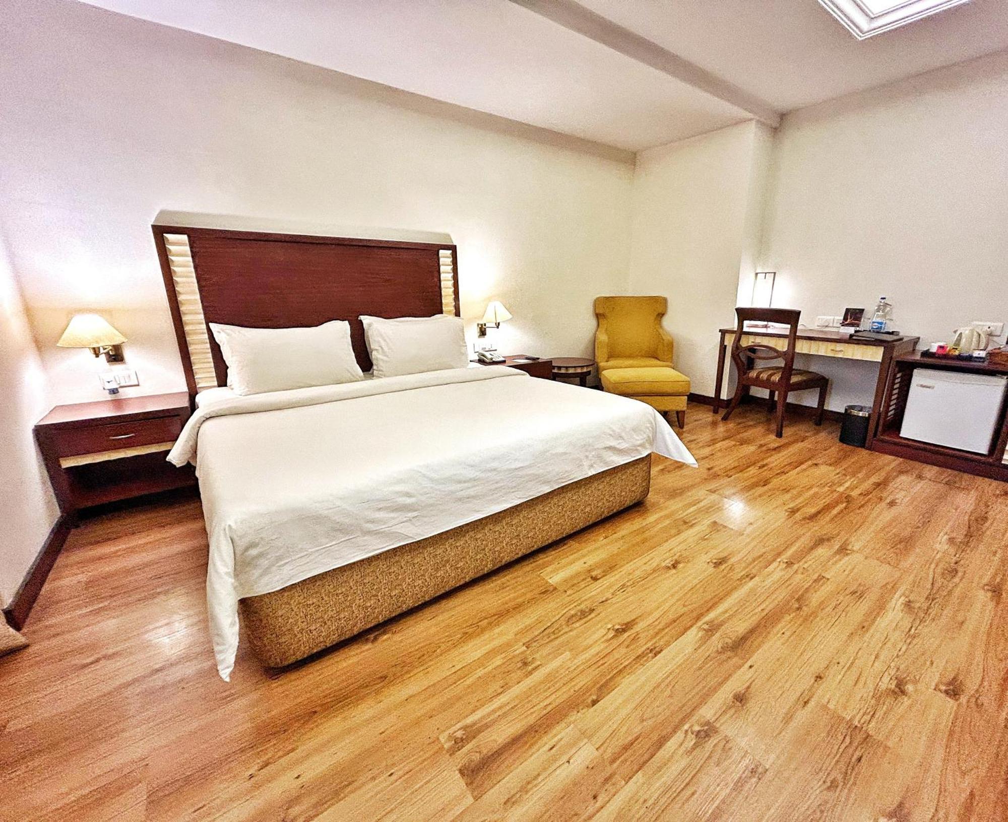 Hotel The Residency Karur Exterior foto