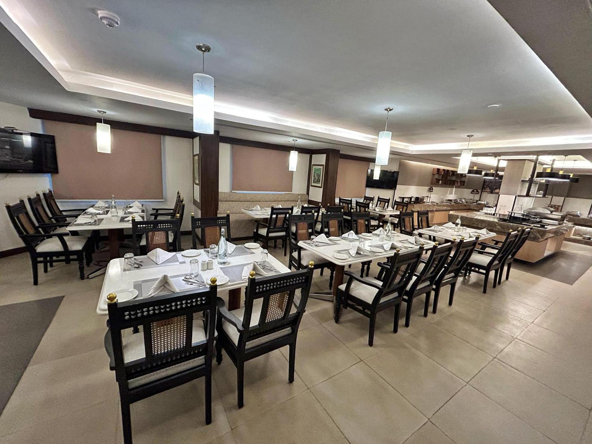 Hotel The Residency Karur Exterior foto